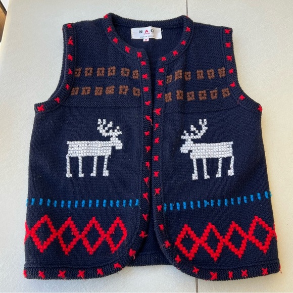 Navy Knit Vest with Reindeer Design
women’s size medium - Picture 4 of 7